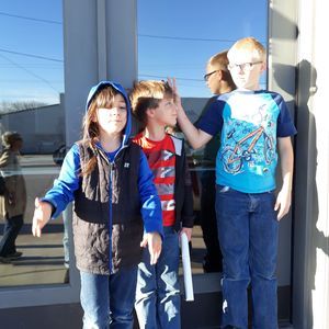 Meet your Posher, Ray